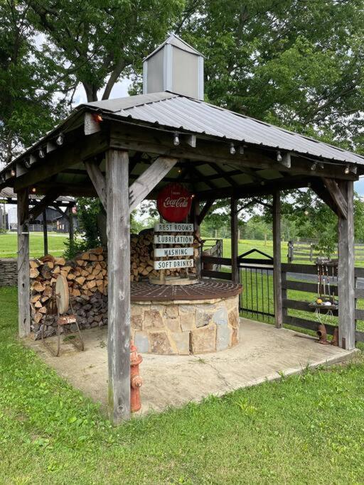Bourbon Trail Cabin On The Farm Lawrenceburg Ngoại thất bức ảnh